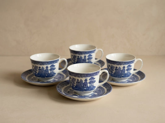 Blue and White Willow Pattern Teacups and Saucers Set of 4