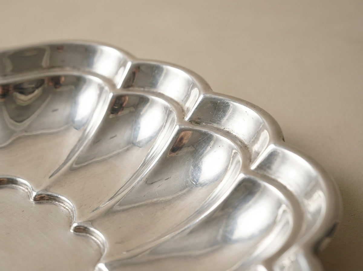 Vintage Large .957 Sterling Silver Scalloped Edge Serving Tray