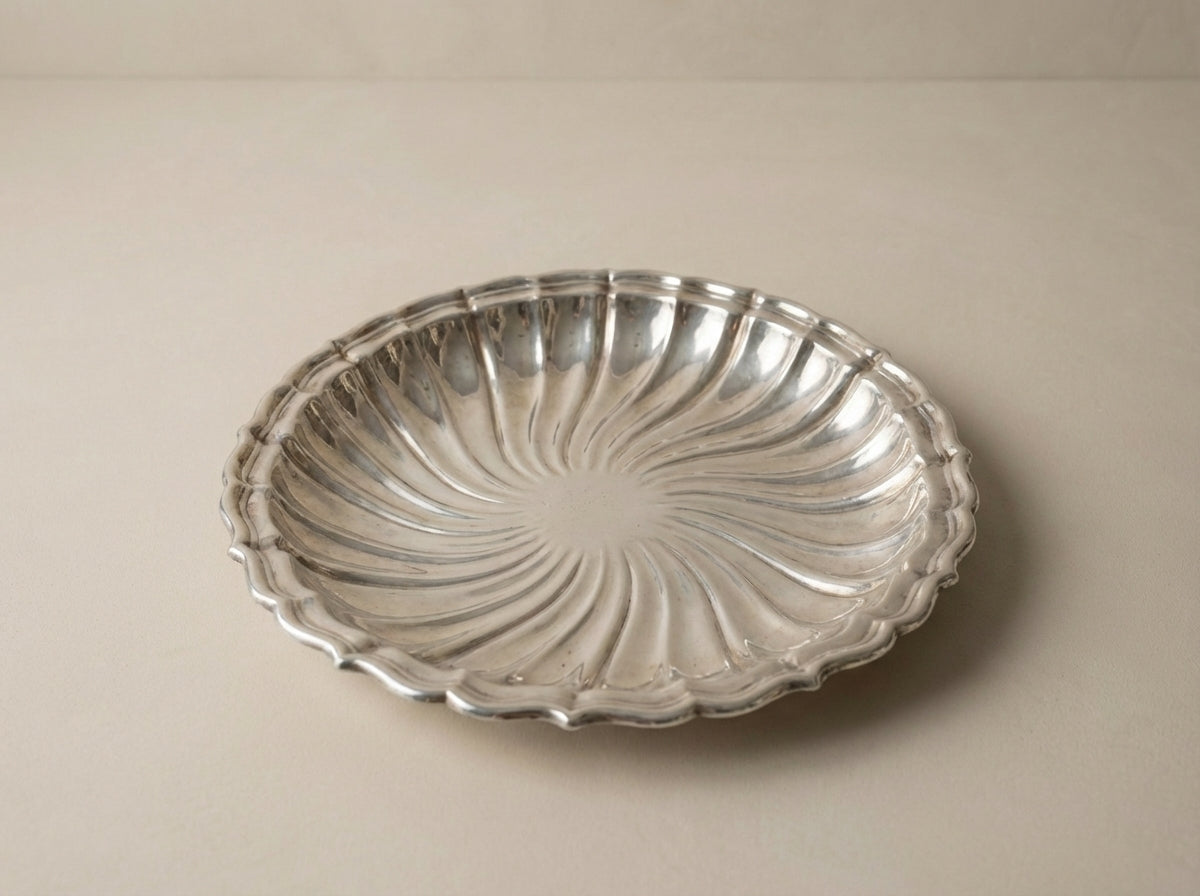 Vintage .925 Sterling Silver Large Shell-Shaped  Serving Dish